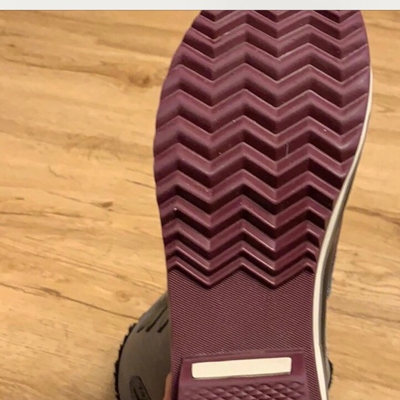 Sorel winter boot - Picture 4 of 6